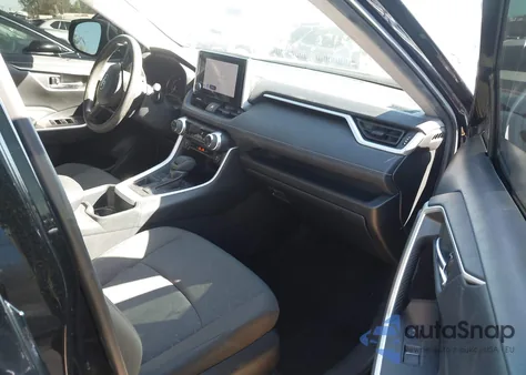2023 Toyota Rav4 Xle z USA, uszkodzony, nr VIN 2T3P1RFV2PW344812